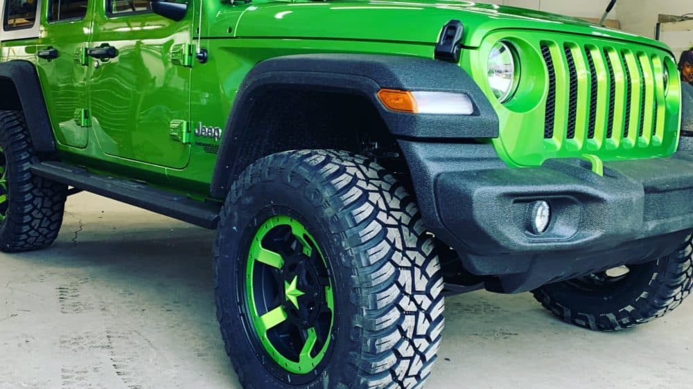 green-jeep-1000x562